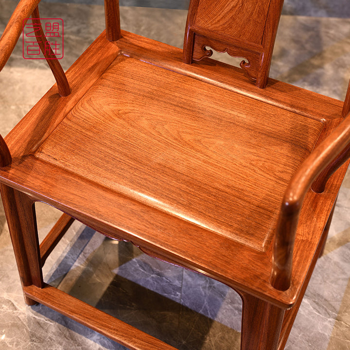 Classic Chinese low master's chair in Pterocarpus Macrocarpus with ruyi design