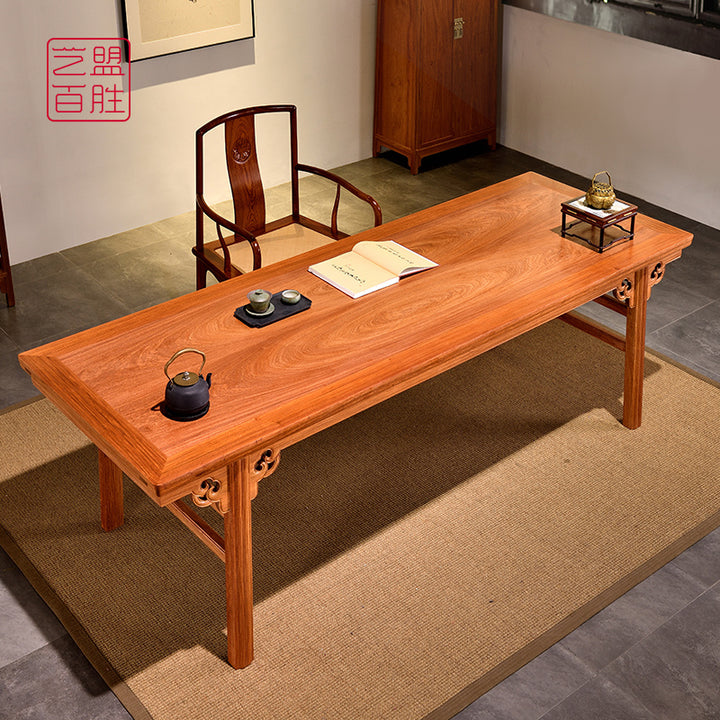 Traditional Chinese desk with Ruyi patterns