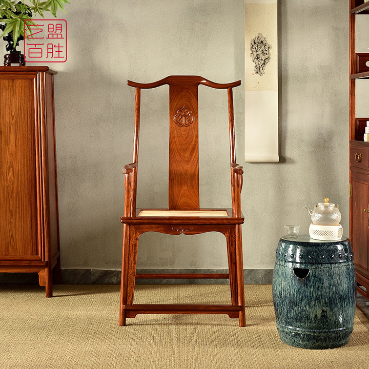 Antique-style chair made of Pterocarpus macrocarpus.